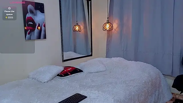 Flor Gil online show from February 12, 2:28 am