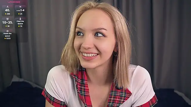 VetaManhardt online show from April 17, 11:30 pm