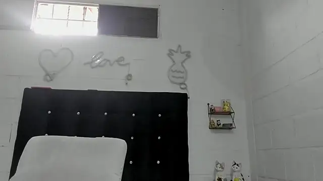 Snapshot of sexynova_93 chatting on July 9, 5:06 pm sexynova 93 online show from July 9, 5:06 pm