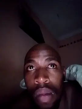 Snapshot of LILNMS chatting on April 8, 10:21 pm LILNMS online show from April 8, 10:21 pm