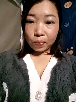 julybe online show from February 10, 3:38 pm