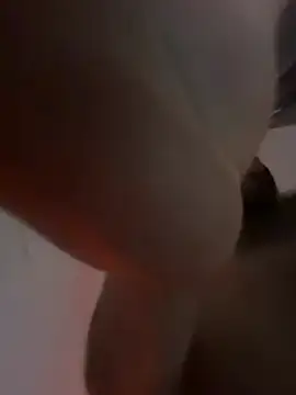 Snapshot of ezrah23 chatting on January 9, 8:21 pm ezrah23 online show from January 9, 8:21 pm