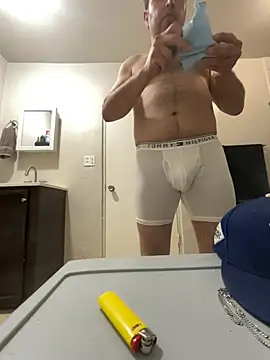 Snapshot of ezrah23 chatting on January 12, 10:48 pm ezrah23 online show from January 12, 10:48 pm