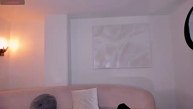 LaurentRosse1 online show from April 14, 8:15 pm