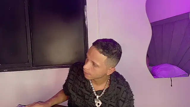 DamianandEva online show from July 8, 1:04 pm