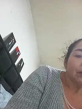 Snapshot of MaryRoze_ chatting on July 13, 10:34 pm MaryRoze online show from July 13, 10:34 pm
