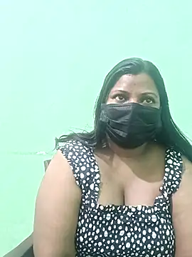 Snapshot of tamil_Nithya_J chatting on December 22, 4:53 am tamil Nithya J online show from December 22, 4:53 am