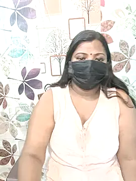 Snapshot of tamil_Nithya_J chatting on January 16, 7:34 am tamil Nithya J online show from January 16, 7:34 am