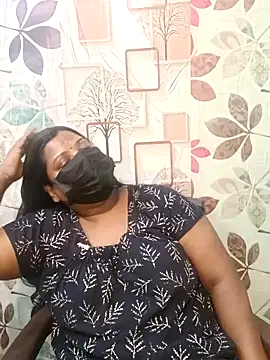 Snapshot of tamil_Nithya_J chatting on January 17, 2:44 pm tamil Nithya J online show from January 17, 2:44 pm