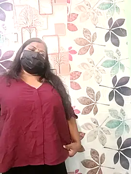 Snapshot of tamil_Nithya_J chatting on February 13, 8:21 am tamil Nithya J online show from February 13, 8:21 am