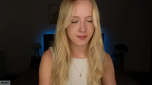 adele armass online show from March 14, 9:20 pm