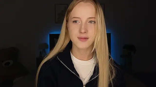 adele armass online show from April 17, 8:45 pm