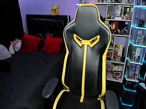 Yummy dark online show from April 23, 6:14 am