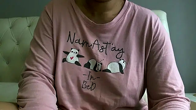 NewBeginnings8 online show from April 14, 9:26 am