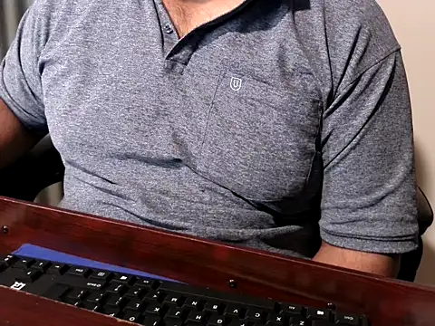 SUN-MON-69 online show from February 11, 10:26 pm