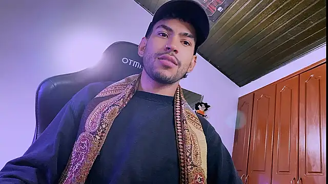 3v1l online show from January 16, 11:42 pm