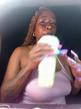 MadameMuse online show from April 4, 2:10 am