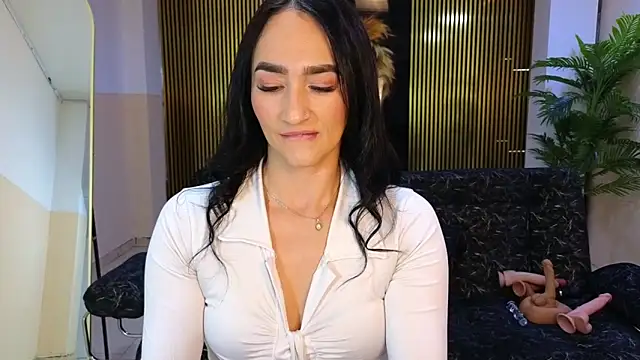 Snapshot of malen_fitnessmilf chatting on February 20, 1:11 pm malen fitnessmilf online show from February 20, 1:11 pm