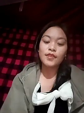 Snapshot of Alice-567 chatting on December 22, 1:19 pm Alice-567 online show from December 22, 1:19 pm