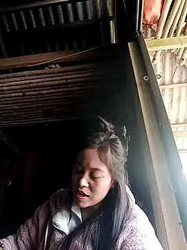 Snapshot of Alice-567 chatting on January 16, 4:38 am Alice-567 online show from January 16, 4:38 am