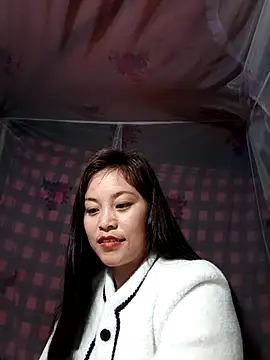 Snapshot of Alice-567 chatting on February 1, 8:51 pm Alice-567 online show from February 1, 8:51 pm