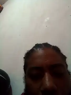 Snapshot of Felipe270193 chatting on March 20, 7:02 am Felipe270193 online show from March 20, 7:02 am