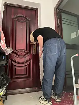 daaqnn online show from April 14, 1:11 am