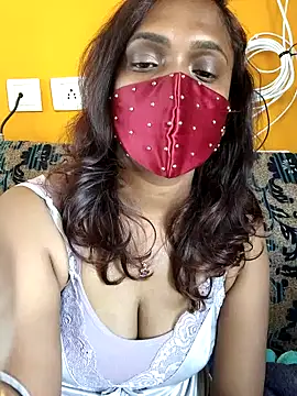Queen-dhivya online show from April 2, 3:04 am