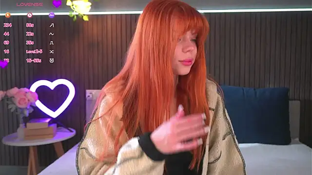 foxyriss online show from March 6, 6:10 am