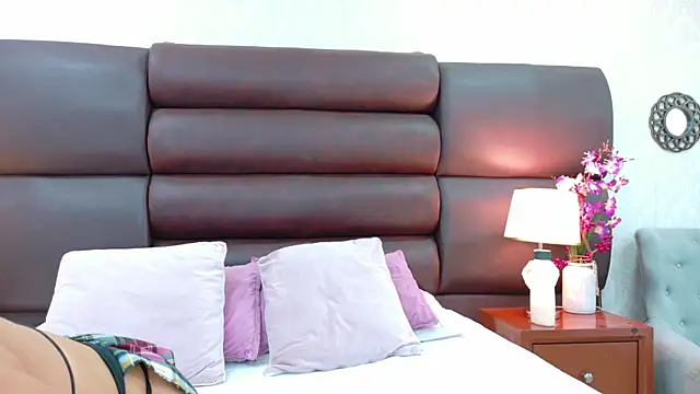 BriannaRivera online show from March 15, 1:17 pm