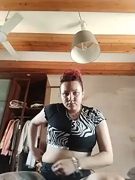 niunia2025 online show from June 16, 12:08 pm