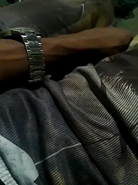 m-a-g-n-a-t-a online show from April 23, 2:46 am