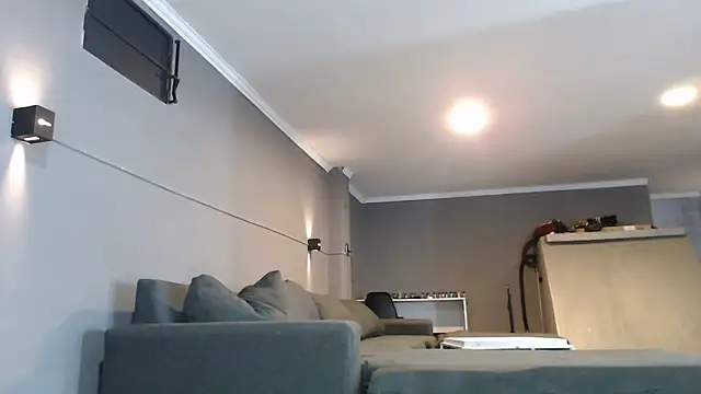 mickystrumia23 online show from April 18, 6:01 pm