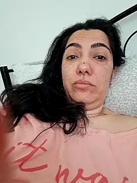 CharmingPearl online show from April 19, 7:29 am