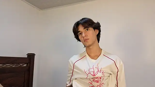 Snapshot of Raven_Eclipse chatting on December 2, 10:16 pm Raven Eclipse online show from December 2, 10:16 pm