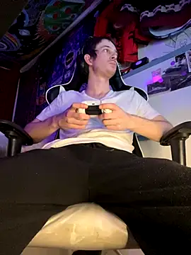 mascboyyy online show from November 10, 7:07 am