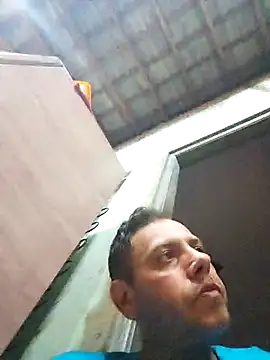 013boyy online show from December 3, 2:19 am