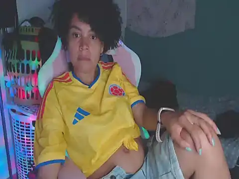 shayna cute online show from July 8, 1:43 am