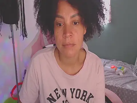 shayna cute online show from August 3, 7:28 pm