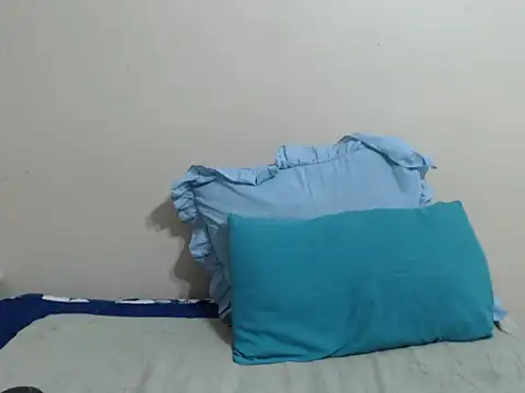 SexyLipss  online show from March 30, 7:15 pm