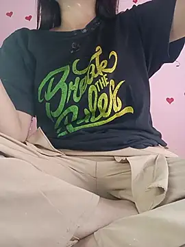 Snapshot of Saniya76 chatting on June 9, 3:12 pm Saniya76 online show from June 9, 3:12 pm