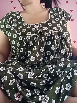 Snapshot of Saniya76 chatting on June 15, 3:47 pm Saniya76 online show from June 15, 3:47 pm