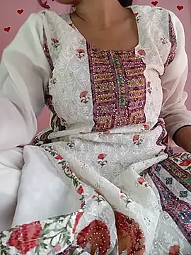 Snapshot of Saniya76 chatting on June 19, 3:49 pm Saniya76 online show from June 19, 3:49 pm