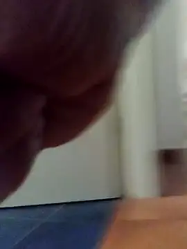 Snapshot of 00Travsharongomez chatting on June 23, 3:21 pm 00Travsharongomez online show from June 23, 3:21 pm