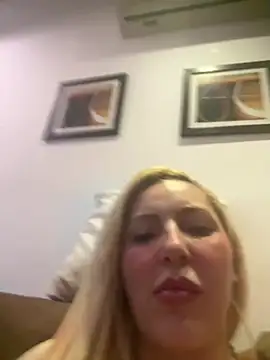 melisboa online show from July 8, 2:38 am