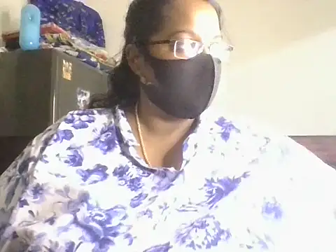 hootypriya online show from July 23, 2:15 pm
