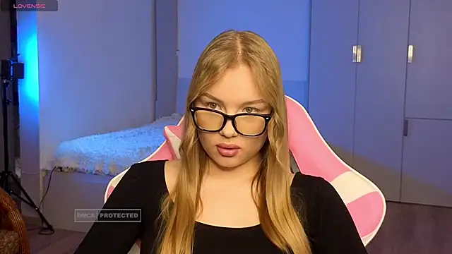 Lunar Flare online show from November 13, 3:55 pm