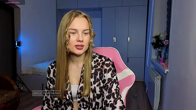 Lunar Flare online show from November 23, 1:44 pm