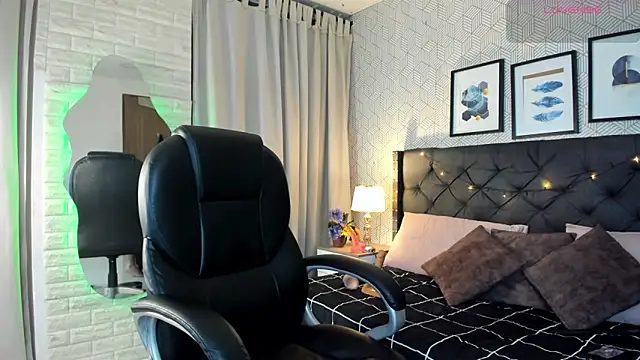 valentina  desire online show from March 20, 11:59 am