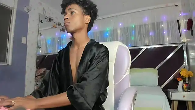 Santy bigcock 01 online show from March 16, 12:09 pm